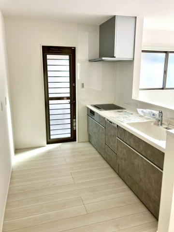 高松市西町　浜街道アクセス良好　新築戸建のキッチン