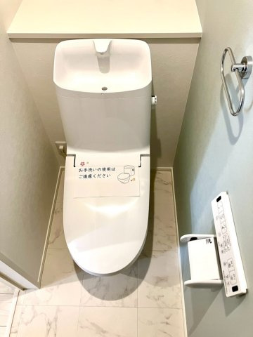 高松市西町　浜街道アクセス良好　新築戸建のトイレ|１階トイレです