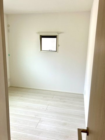 高松市西町　浜街道アクセス良好　新築戸建の洋室