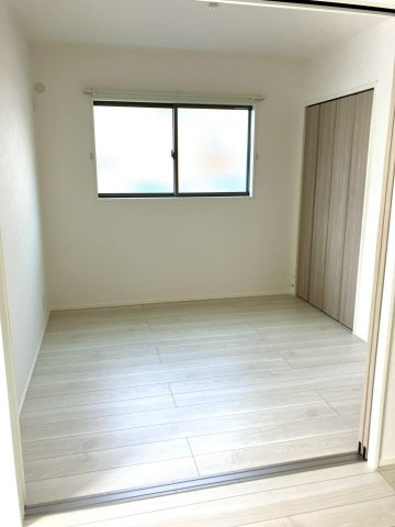 高松市西町　浜街道アクセス良好　新築戸建の洋室