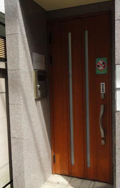 エルピア阿佐ヶ谷の玄関