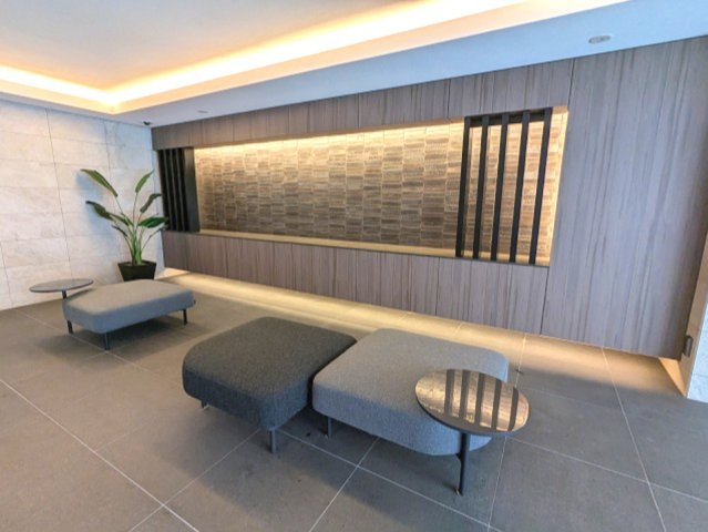 Dimus根岸のロビー|瀟洒なロビーです