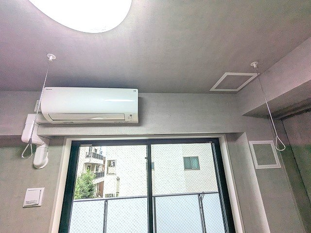 Dimus根岸の設備|5帖洋室、取り外し可能な室内物干し設備付きです