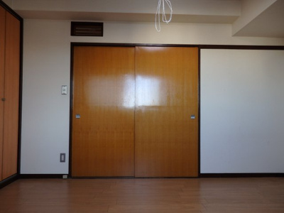 【洋室】 | サウスヒルズ448 | 閑静な住宅街に佇む低層マンション