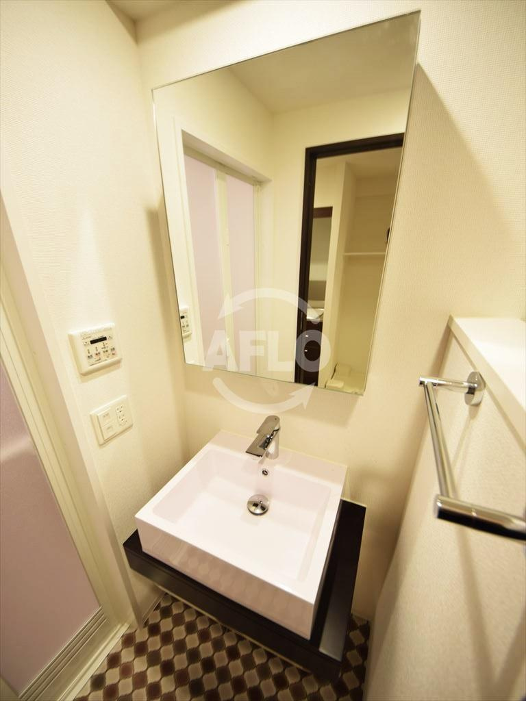 ブリリアント大阪西の独立洗面台|ブリリアント大阪西　洗面化粧台