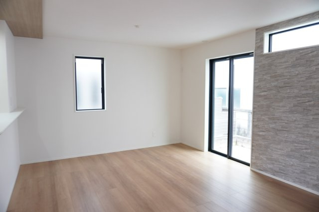 草加市遊馬町 新築分譲住宅 全2棟 2号棟の居間・リビング