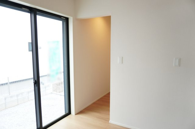 草加市遊馬町 新築分譲住宅 全2棟 2号棟の洋室