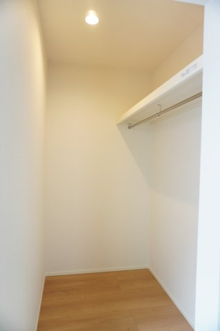 草加市遊馬町 新築分譲住宅 全2棟 2号棟の収納|ウォークインクローゼット