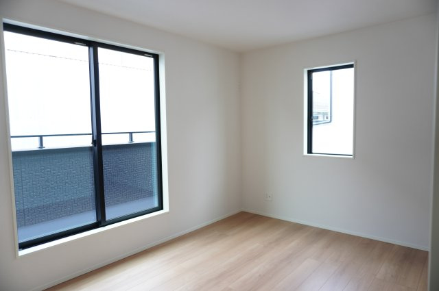 草加市遊馬町 新築分譲住宅 全2棟 2号棟の洋室|6.75帖