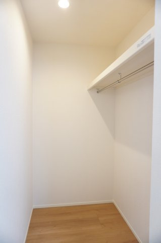 草加市遊馬町 新築分譲住宅 全2棟 2号棟の収納