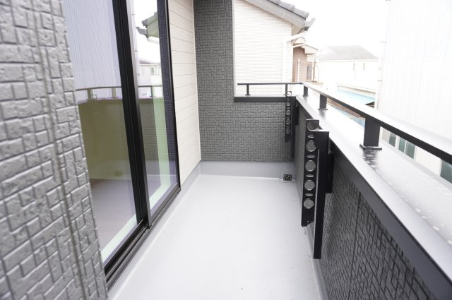 草加市遊馬町 新築分譲住宅 全2棟 2号棟のバルコニー