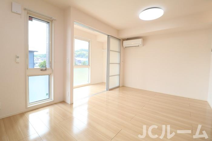 エスポワールの居間・リビング