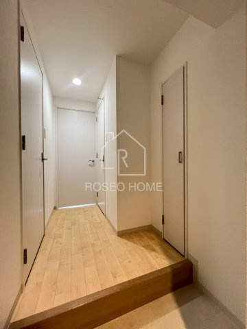 ジャン・プラス・ソック谷町六丁目Ⅵの玄関