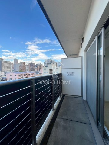 ジャン・プラス・ソック谷町六丁目Ⅵのバルコニー