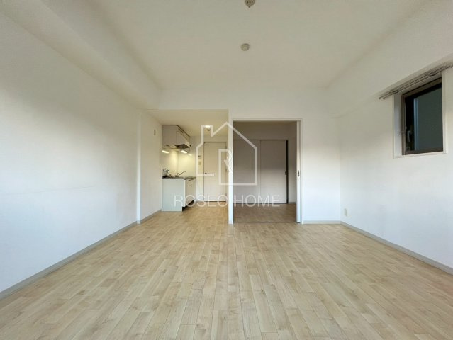 ジャン・プラス・ソック谷町六丁目Ⅵの居間・リビング