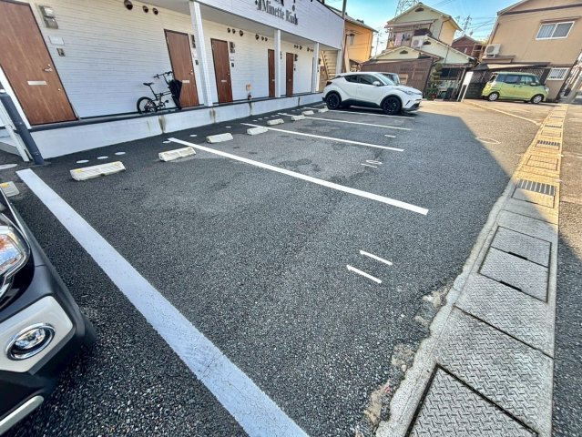 Minette Rinの駐車場