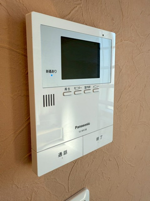 【セキュリティ】 | ユナイトMocaRooms | 防犯対策に有効なカメラ付きインターホン！録画機能が付いているので留守中の訪問者まで確認できます♪