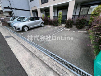 【駐車場】