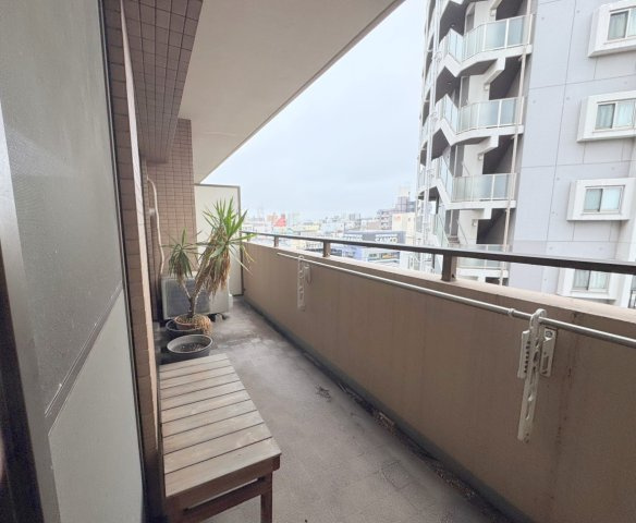 ビューネ梅島駅前のバルコニー|バルコニー