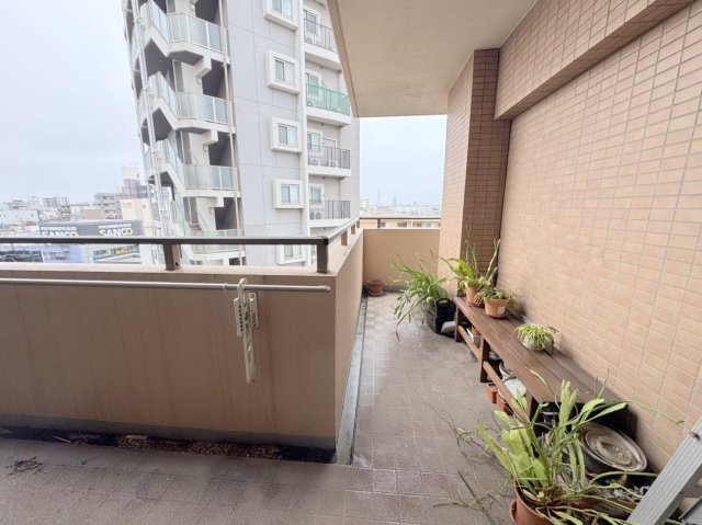 ビューネ梅島駅前のバルコニー|バルコニー