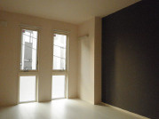 ウエルズ富雄の洋室