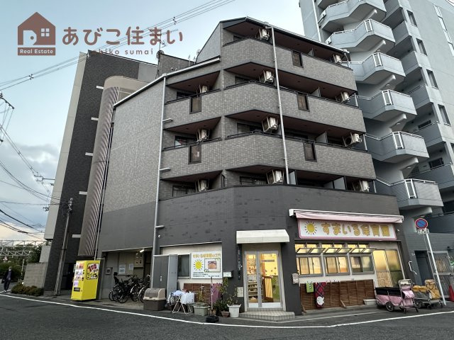 マ・メゾン舟尾の外観