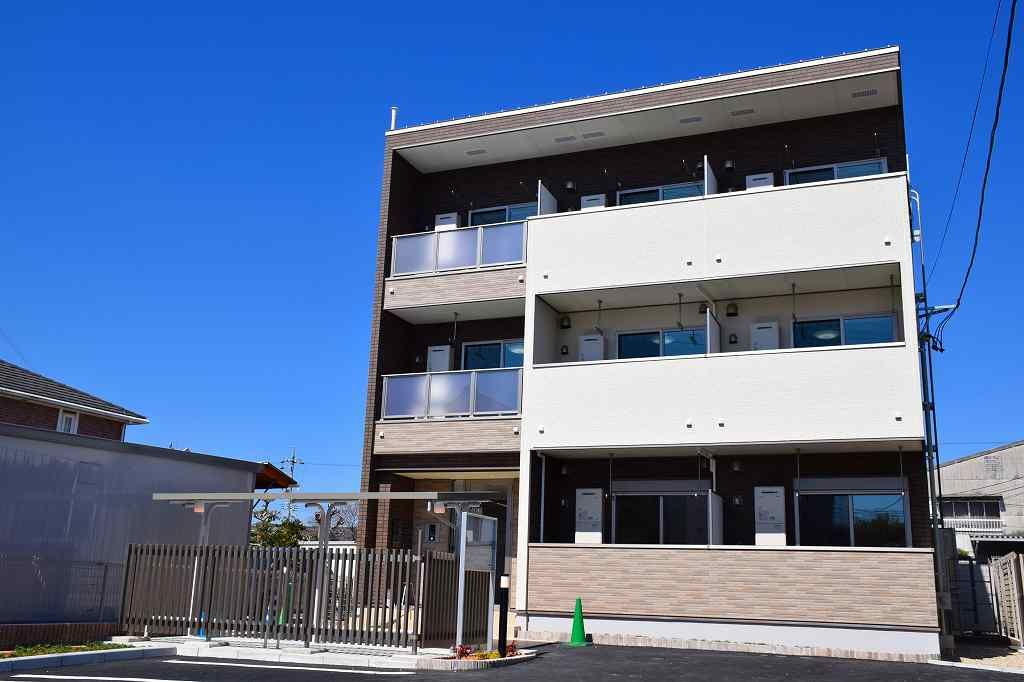 ラシアスの外観