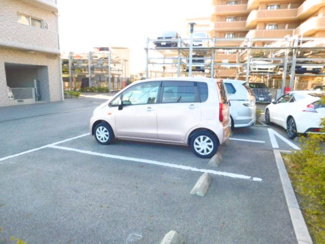 【駐車場】