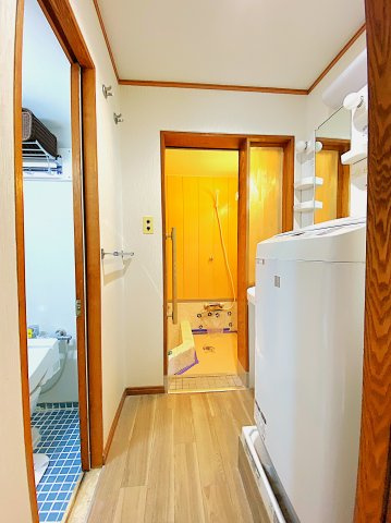 熱海アビタシオン3号棟の洗面所