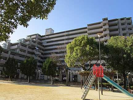 パークヒルズ中須公園の外観