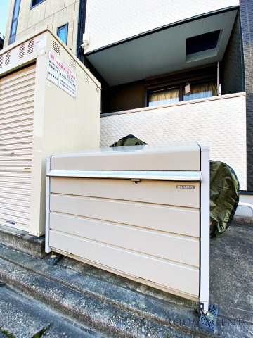 REGALEST中村公園deuxのエントランス