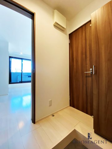 REGALEST中村公園deuxの玄関