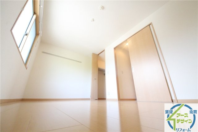 クレールの洋室