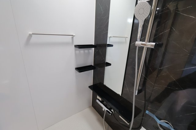 《仲介手数料無料》上尾市大字大谷本郷871-2新築一戸建てグラファーレの浴室|撮影日 2025年11月28日 10:50 晴れ