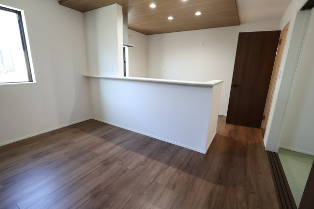 《仲介手数料無料》上尾市大字大谷本郷871-2新築一戸建てグラファーレのキッチン|撮影日 2025年11月28日 10:50 晴れ