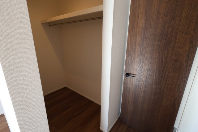 《仲介手数料無料》上尾市大字大谷本郷871-2新築一戸建てグラファーレの収納|撮影日 2025年11月28日 10:50 晴れ