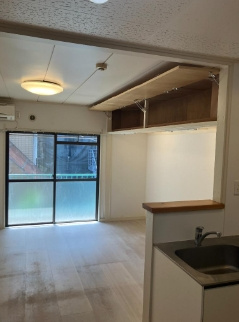 【居間・リビング】 | さくらフラッツ | 13帖のきれいなLDK。