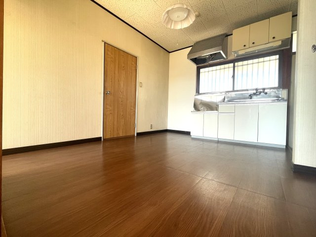 鹿島ハイツの居間・リビング