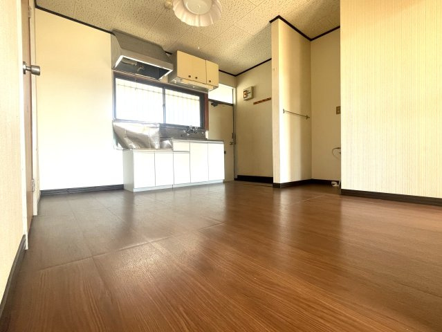 鹿島ハイツの居間・リビング