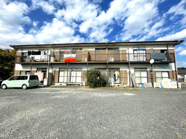 鹿島ハイツの外観