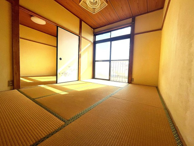 鹿島ハイツの和室