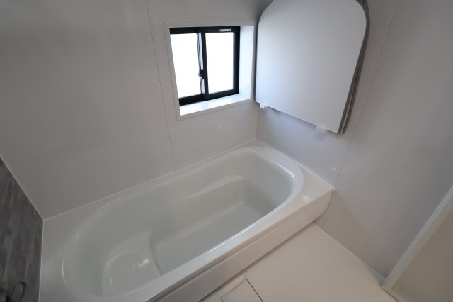 《仲介手数料無料》上尾市大字大谷本郷871-2新築一戸建てグラファーレの浴室|撮影日 2025年11月28日 11:00 晴れ