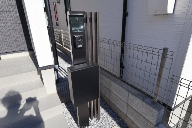 《仲介手数料無料》上尾市大字大谷本郷871-2新築一戸建てグラファーレのセキュリティ|撮影日 2025年11月28日 11:00 晴れ