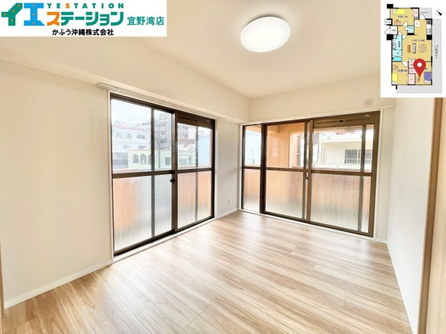 ライオンズマンション真志喜の居間・リビング