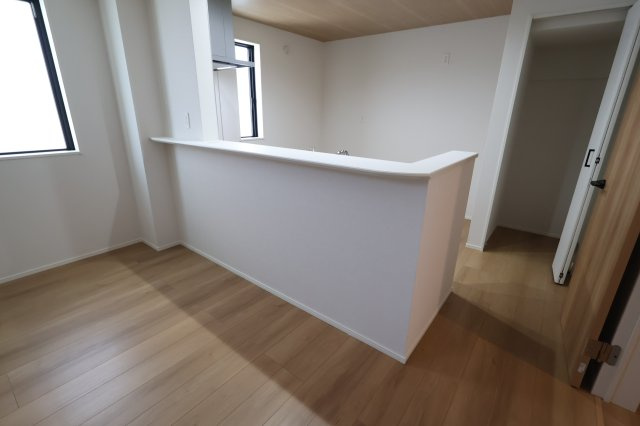 《仲介手数料無料》上尾市大字大谷本郷871-2(3号棟)新築一戸建てグラファーレのキッチン|撮影日 2025年11月28日 11:00 晴れ