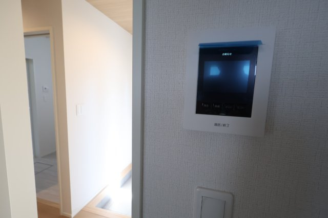 《仲介手数料無料》上尾市大字大谷本郷871-2(3号棟)新築一戸建てグラファーレのセキュリティ|撮影日 2025年11月28日 11:00 晴れ