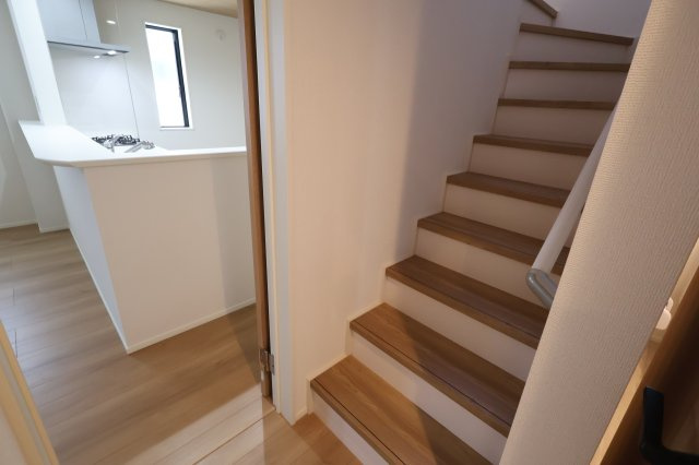 《仲介手数料無料》上尾市大字大谷本郷871-2(3号棟)新築一戸建てグラファーレの内装|撮影日 2025年11月28日 11:00 晴れ