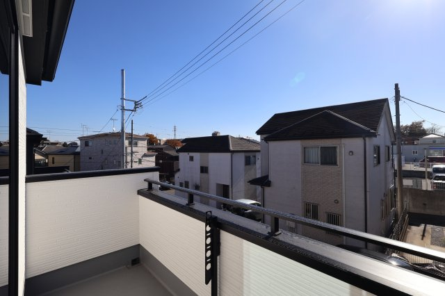 《仲介手数料無料》上尾市大字大谷本郷871-2(3号棟)新築一戸建てグラファーレの展望|撮影日 2025年11月28日 11:00 晴れ