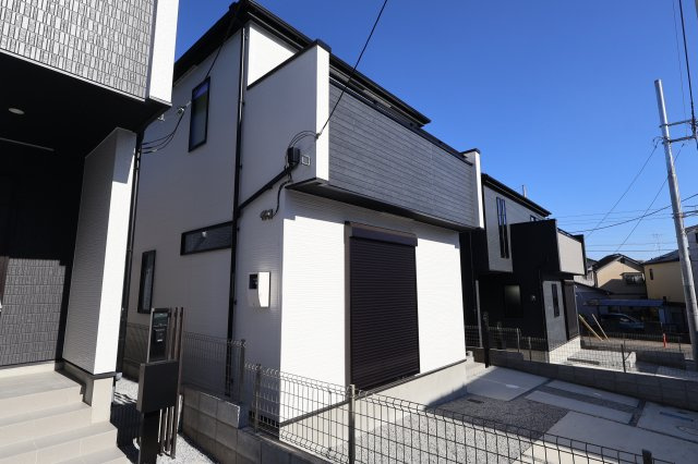 《仲介手数料無料》上尾市大字大谷本郷871-2(3号棟)新築一戸建てグラファーレの外観|撮影日 2025年11月28日 11:00 晴れ