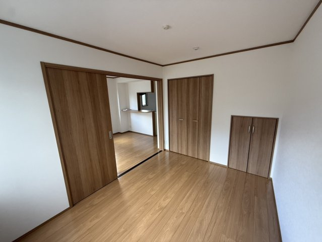 ドミール高山の居間・リビング